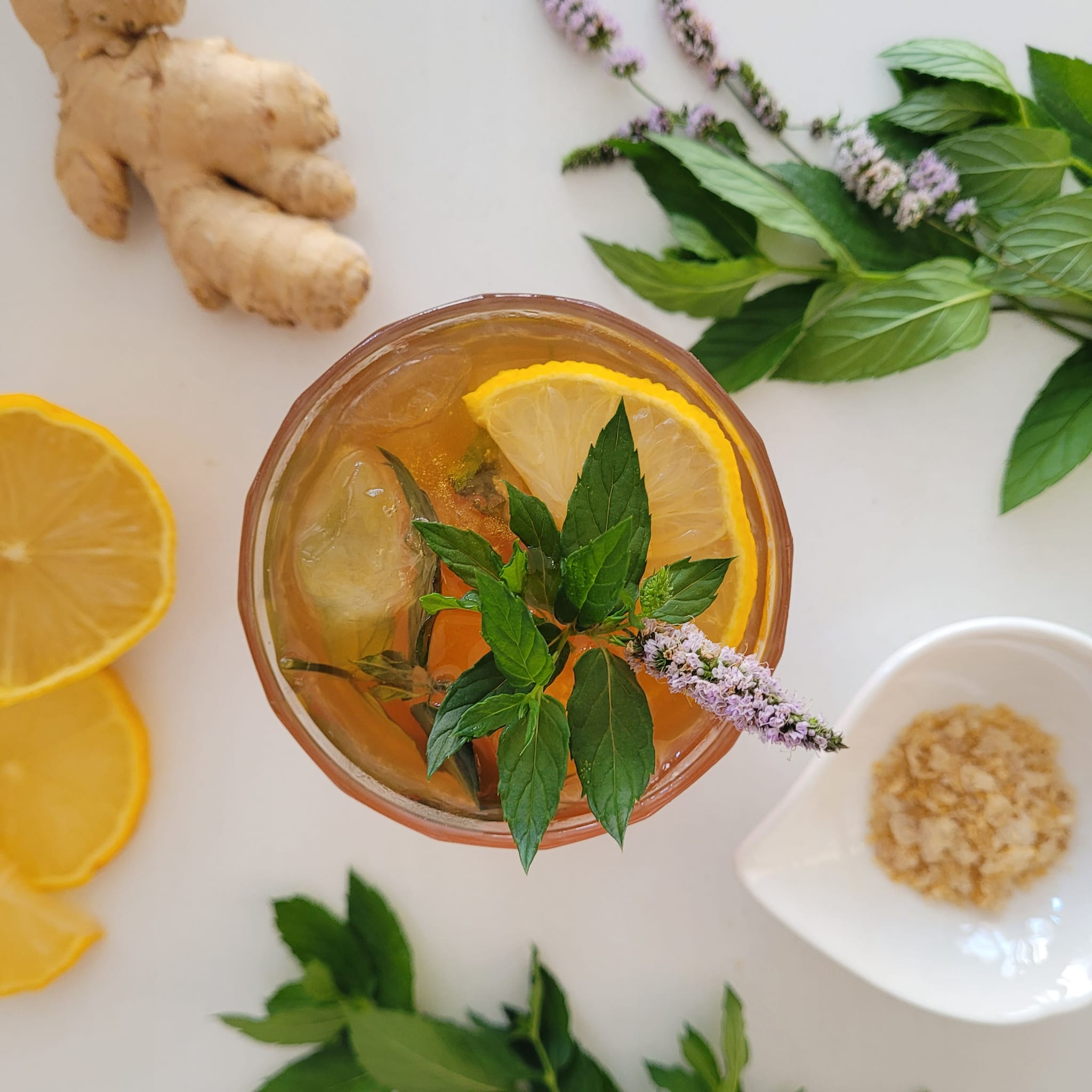 Low-Carb Switchel with Molasses, Fresh Lemon, Muddled Mint & Magnesium